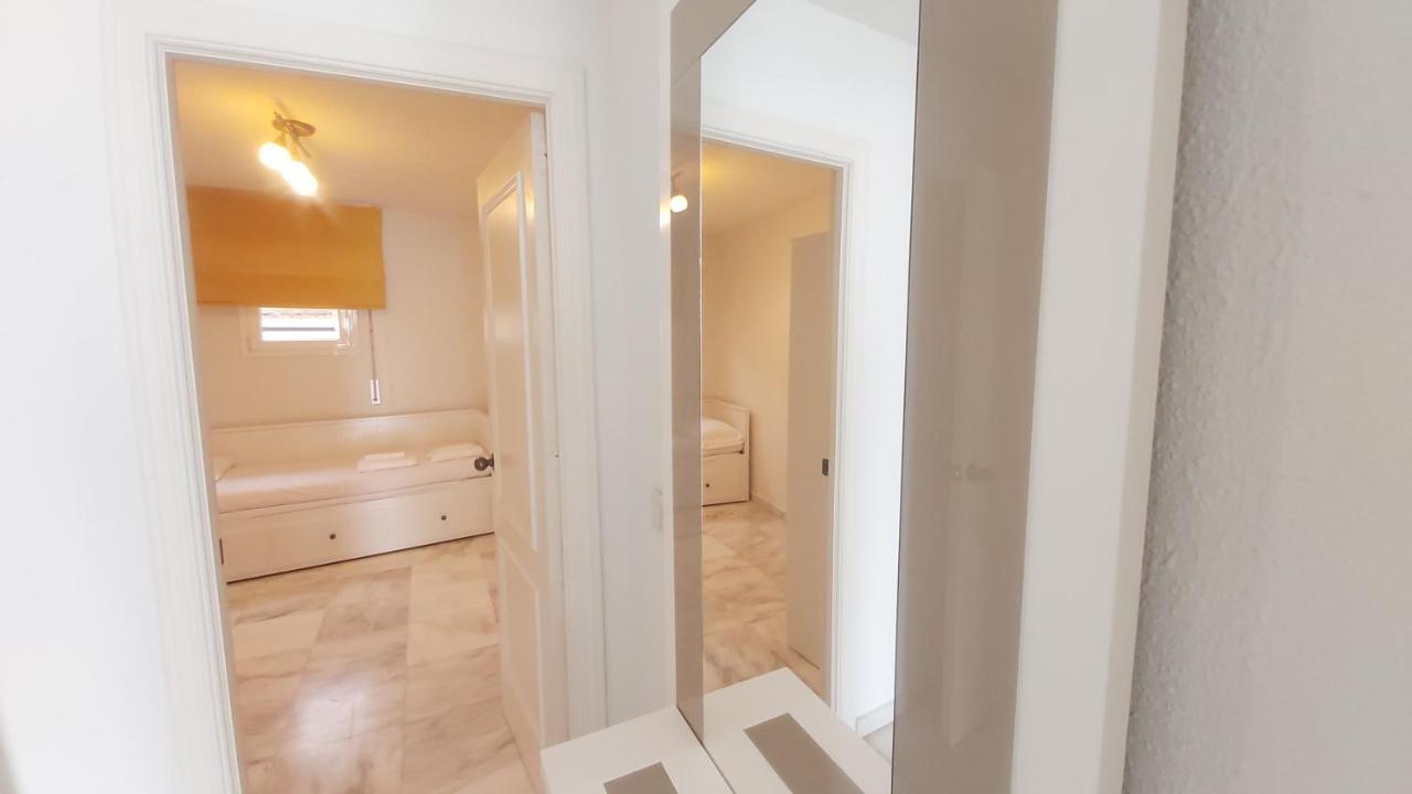 Del Parque Flats Meseta Swimmingpool Apartamento Torremolinos Exterior foto